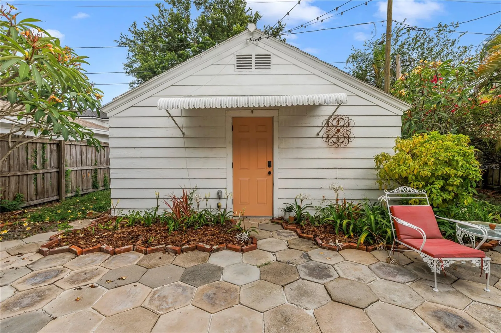 316 18th Avenue NE St Petersburg FL 33704