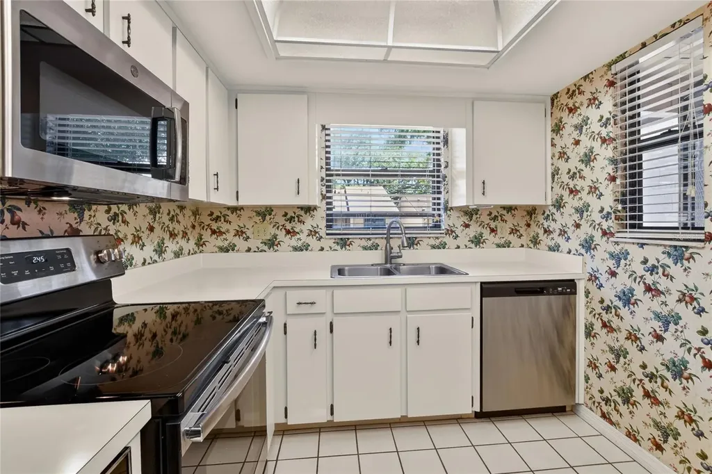 2025 Sylvester Road Lakeland FL 33803