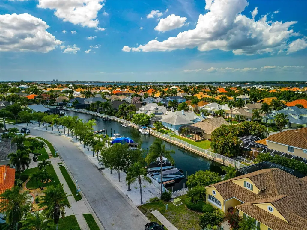 309 Americas Cup Boulevard Bradenton FL 34208