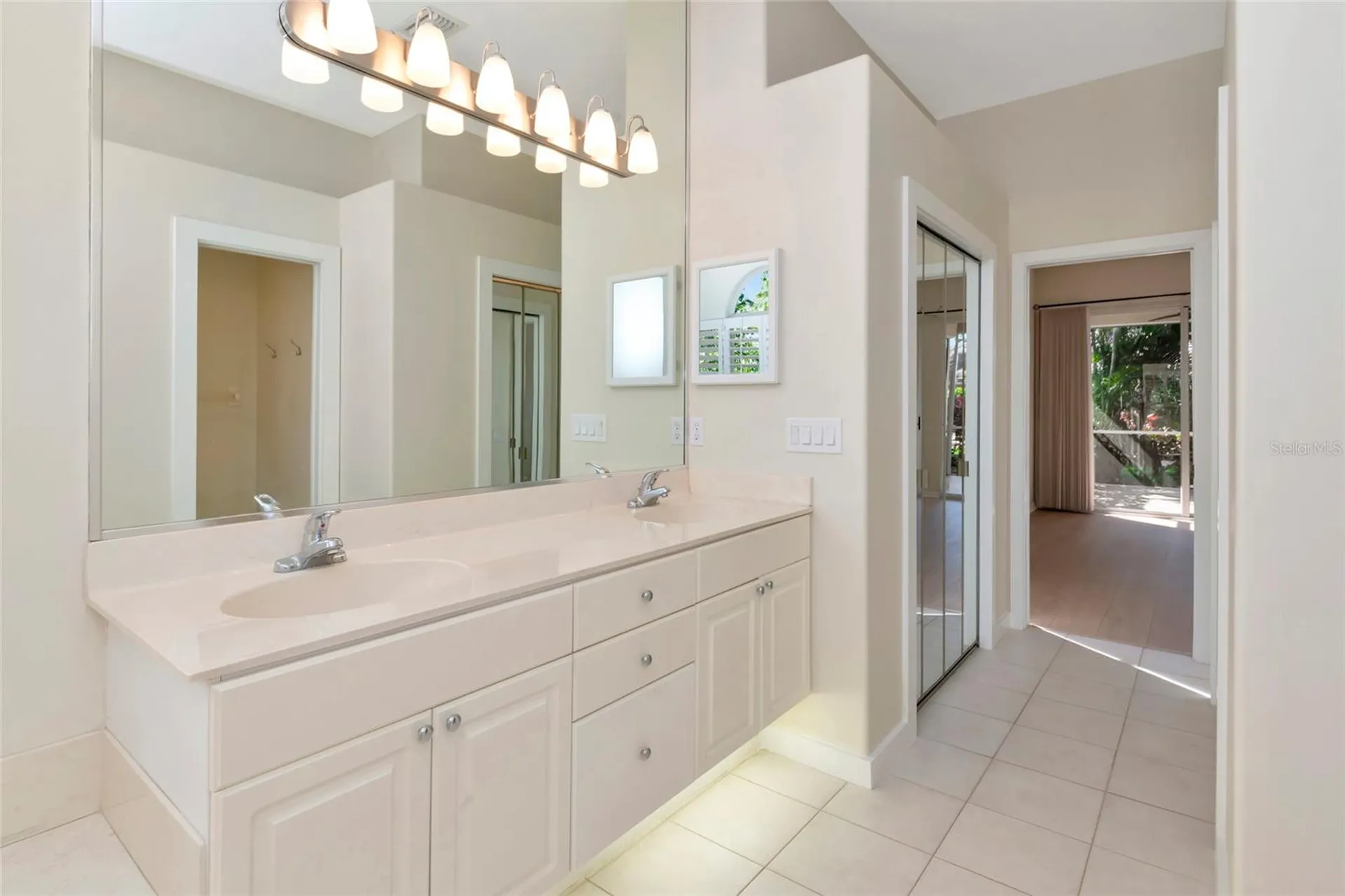 309 Americas Cup Boulevard Bradenton FL 34208
