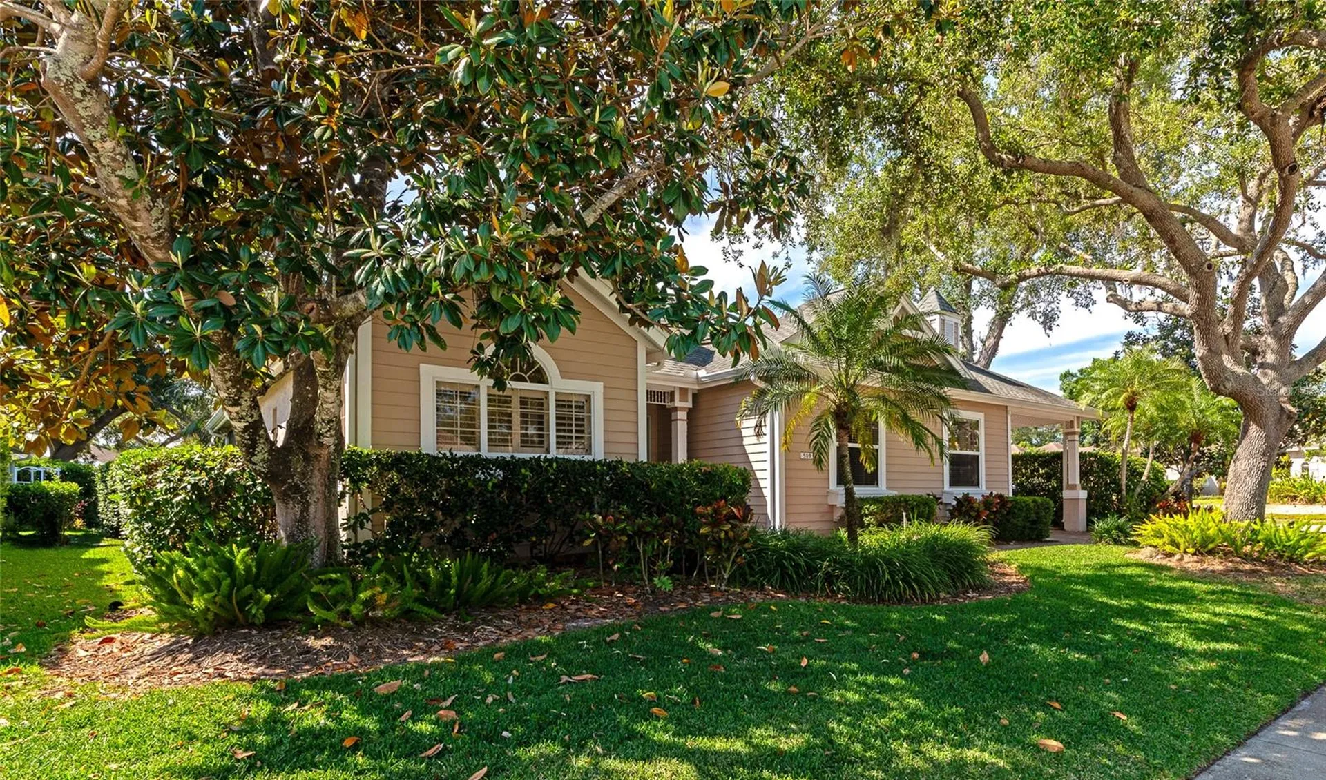 309 Americas Cup Boulevard Bradenton FL 34208