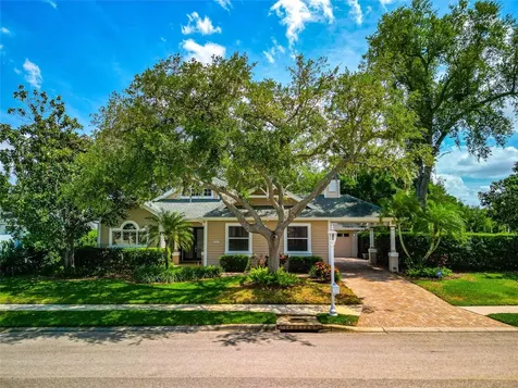 309 Americas Cup Boulevard Bradenton FL 34208
