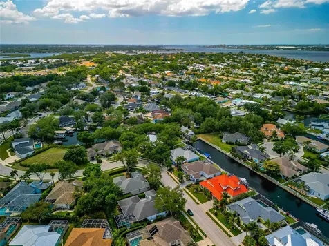 309 Americas Cup Boulevard Bradenton FL 34208