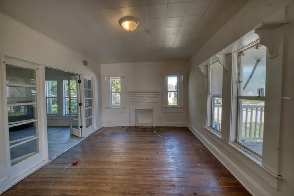 128 Avenue D SW Winter Haven FL 33880