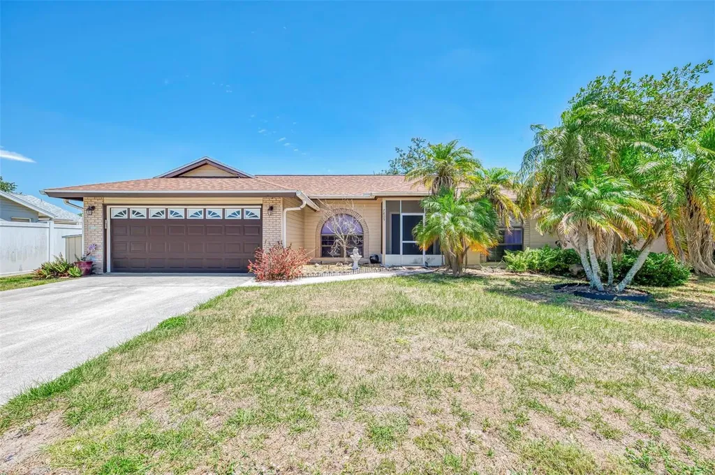 7805 38th Court E Sarasota FL 34243