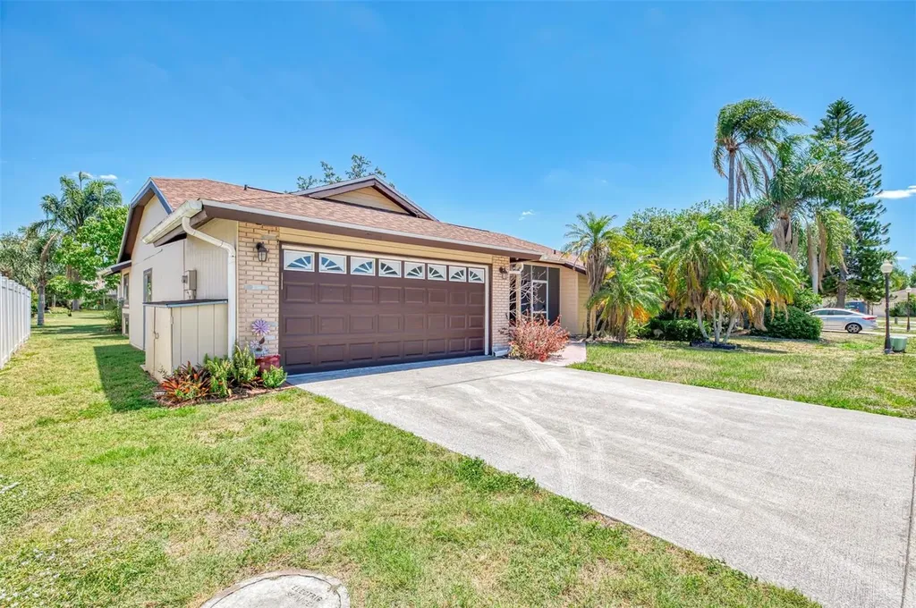 7805 38th Court E Sarasota FL 34243