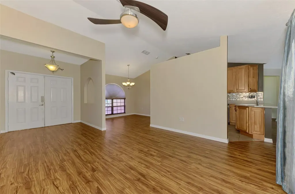 7805 38th Court E Sarasota FL 34243