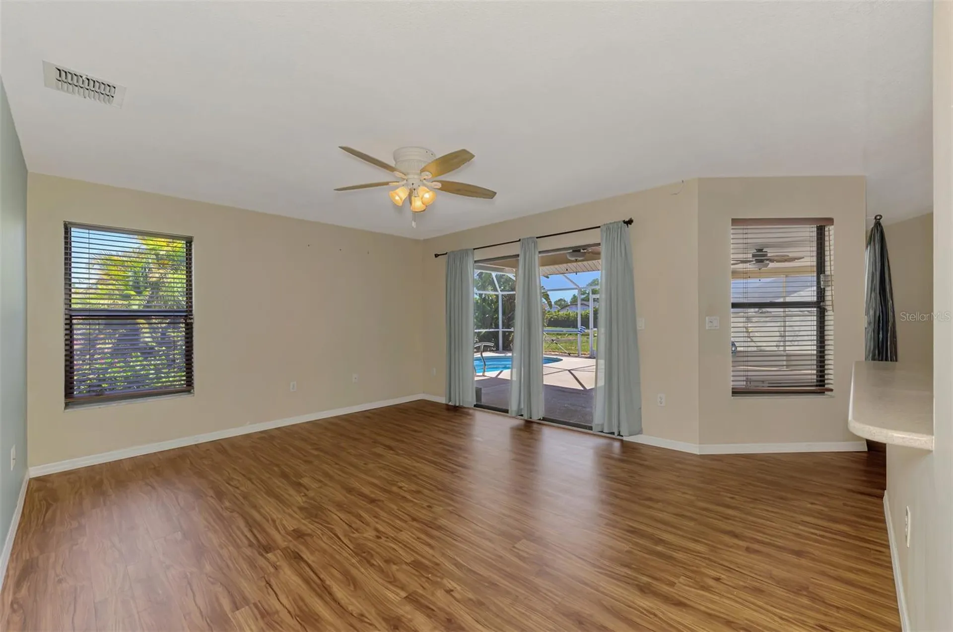 7805 38th Court E Sarasota FL 34243