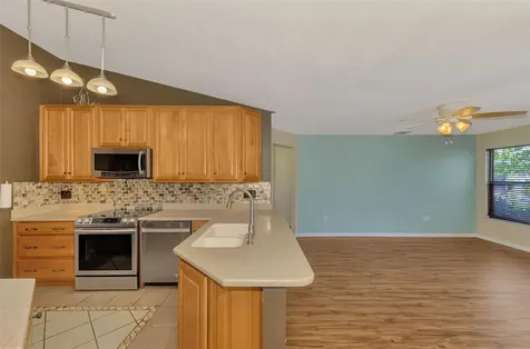7805 38th Court E Sarasota FL 34243