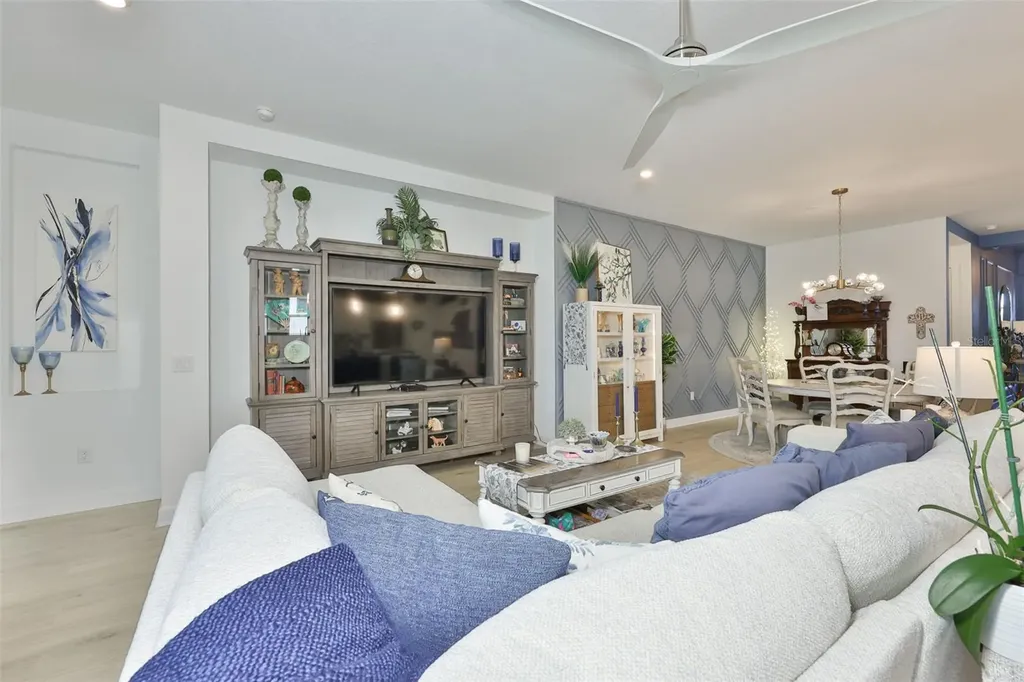 5512 Caserta Court Palmetto FL 34221