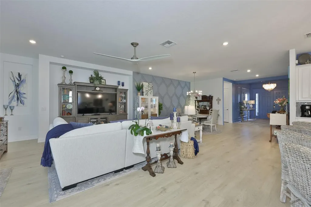 5512 Caserta Court Palmetto FL 34221