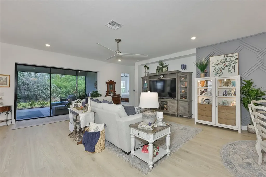 5512 Caserta Court Palmetto FL 34221