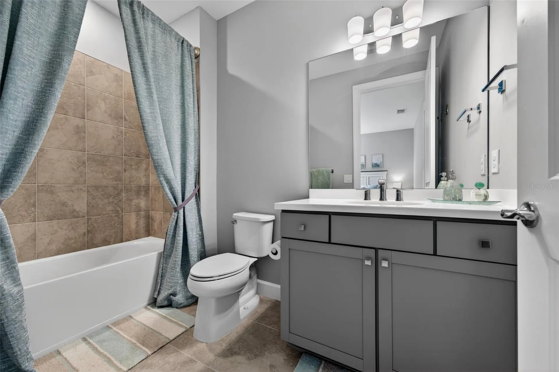10060 Coral Shore Drive Englewood FL 34223