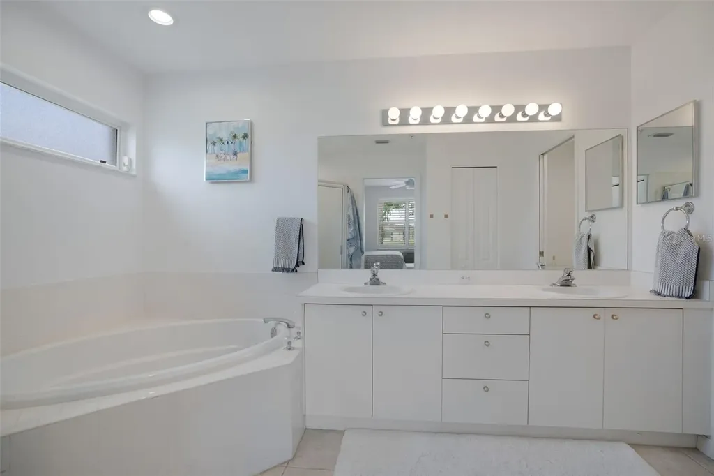 5290 Hyland Hills Avenue Sarasota FL 34241