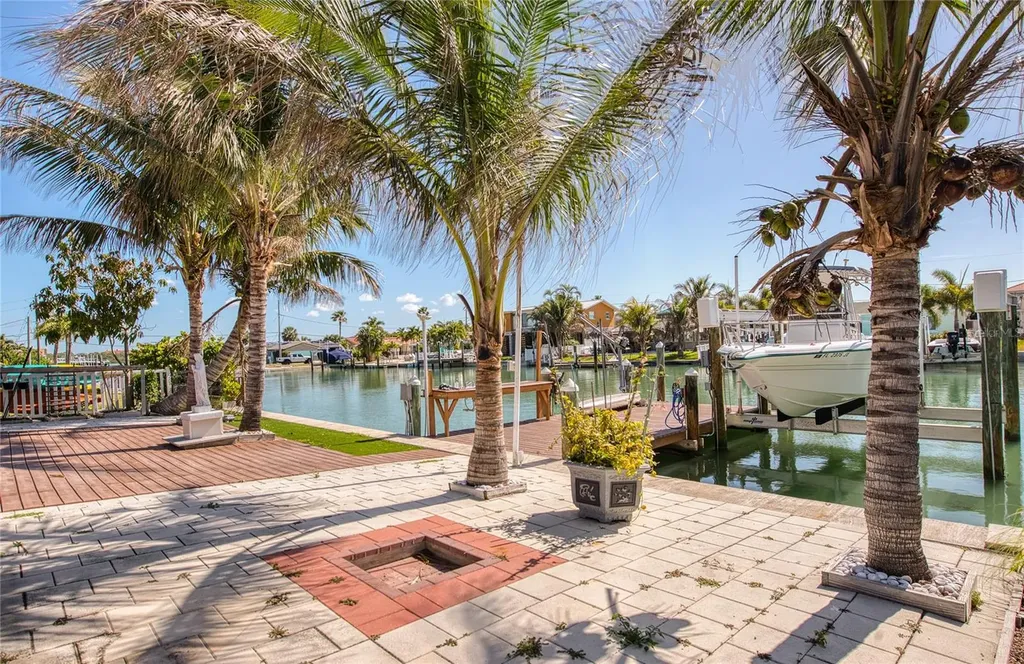 551 Crystal Drive Madeira Beach FL 33708