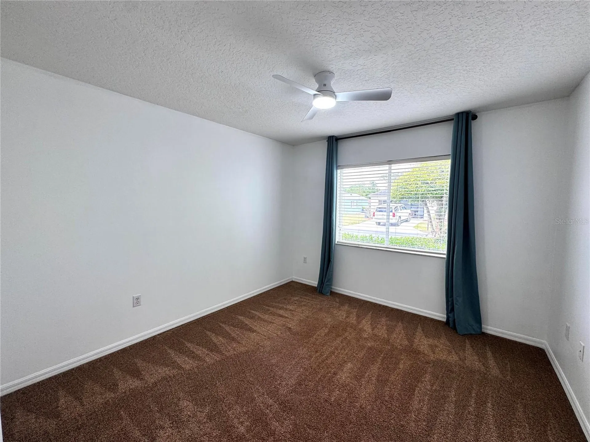 205 Paradise Woods Place Davenport FL 33896