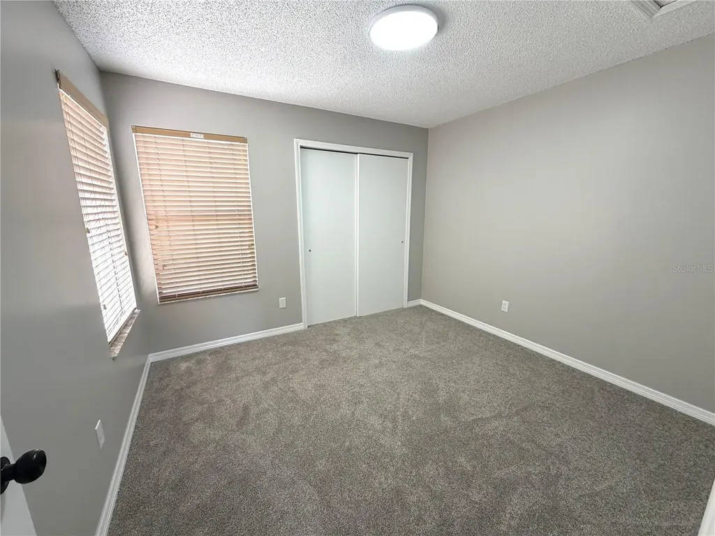 50 Lakepointe Circle Kissimmee FL 34743