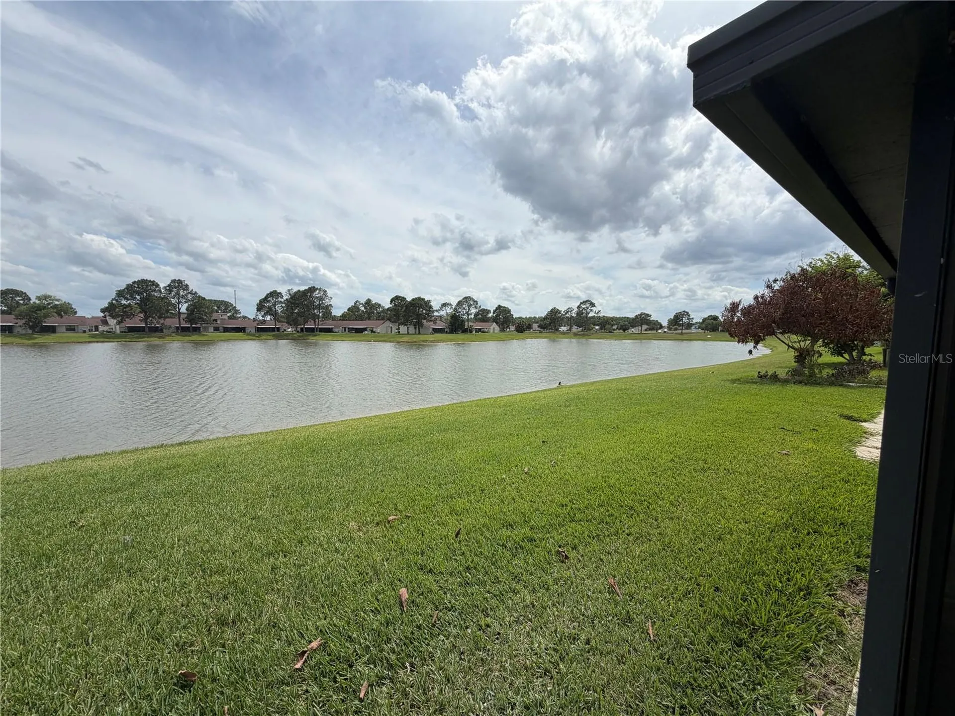50 Lakepointe Circle Kissimmee FL 34743