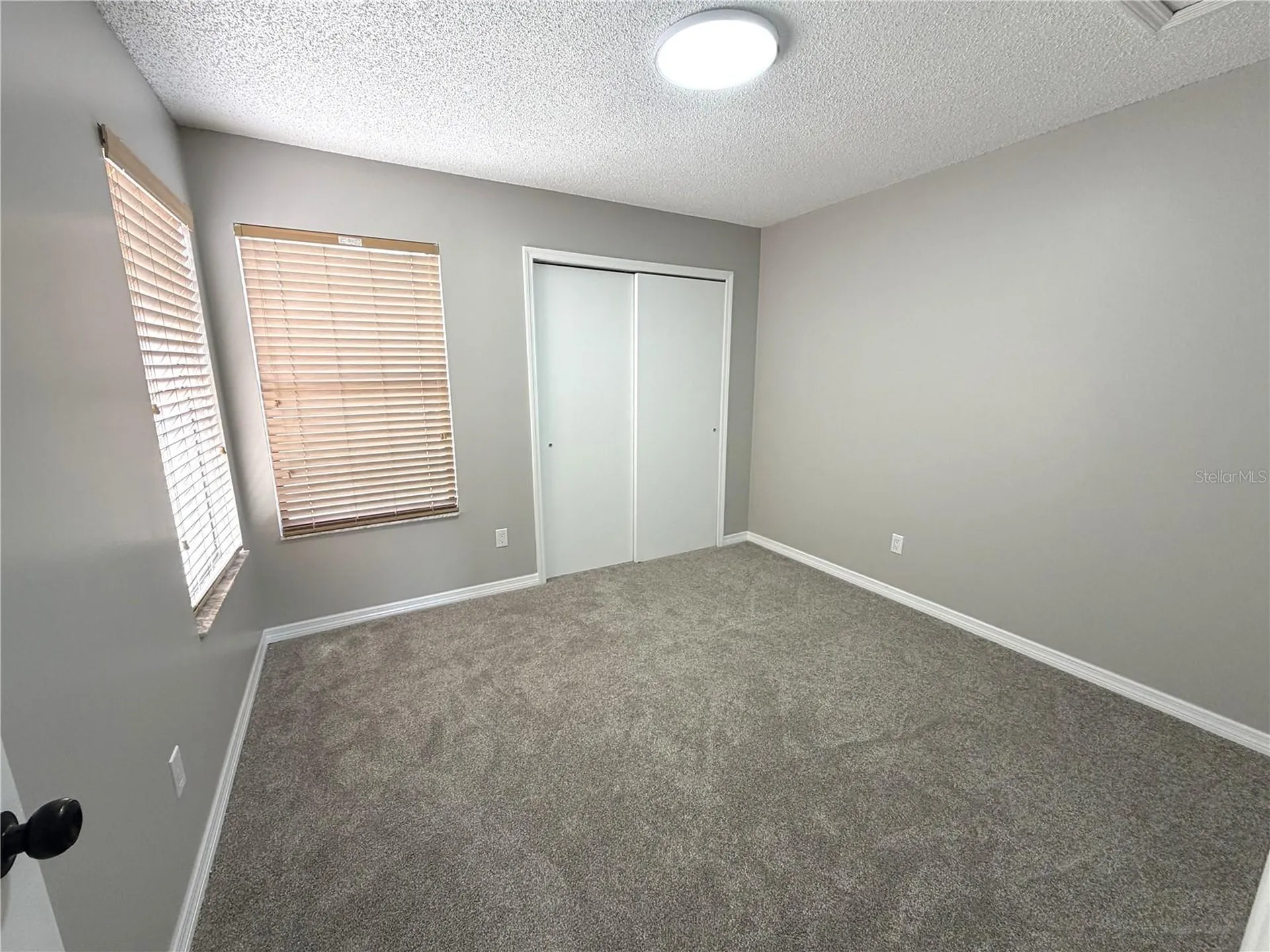 50 Lakepointe Circle Kissimmee FL 34743