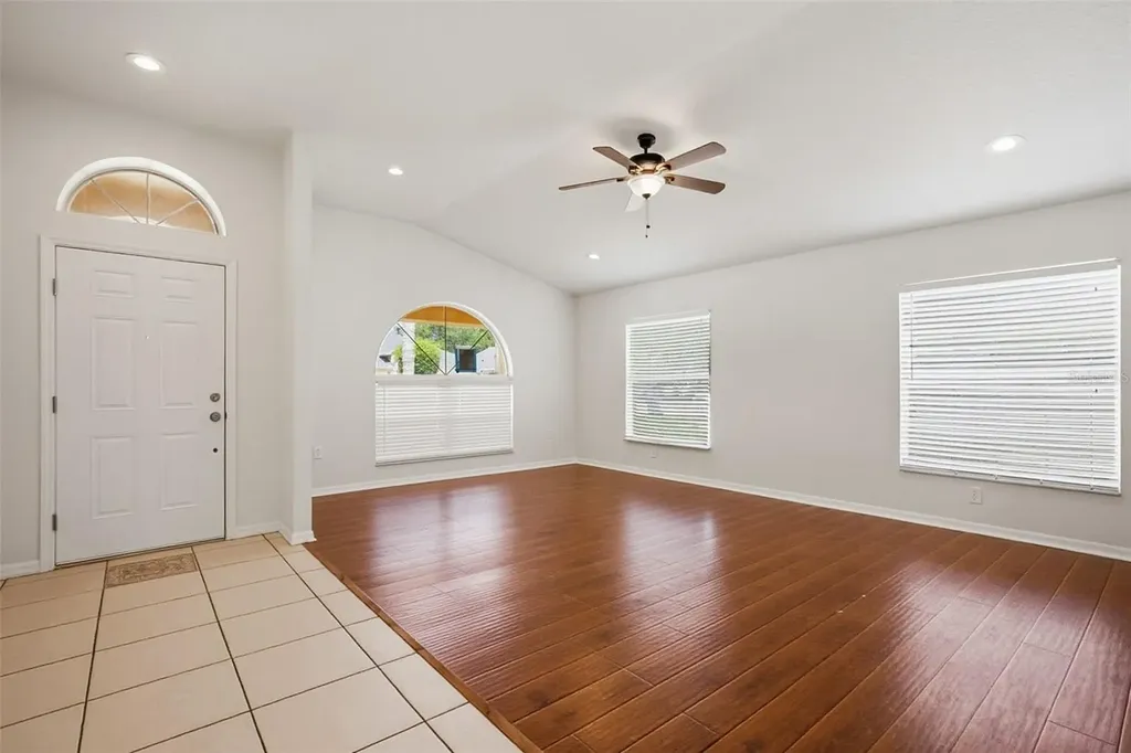 15511 Montilla Loop Tampa FL 33625