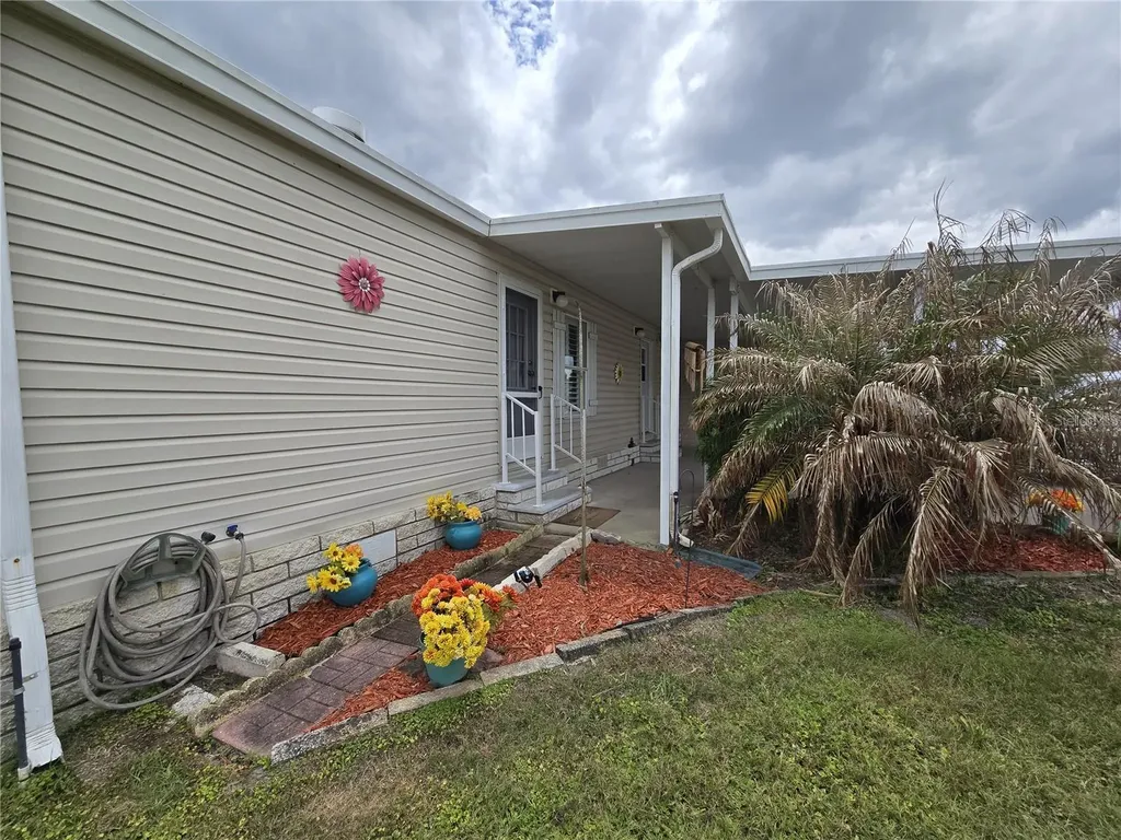 4122 Greenbluff Road Zellwood FL 32798