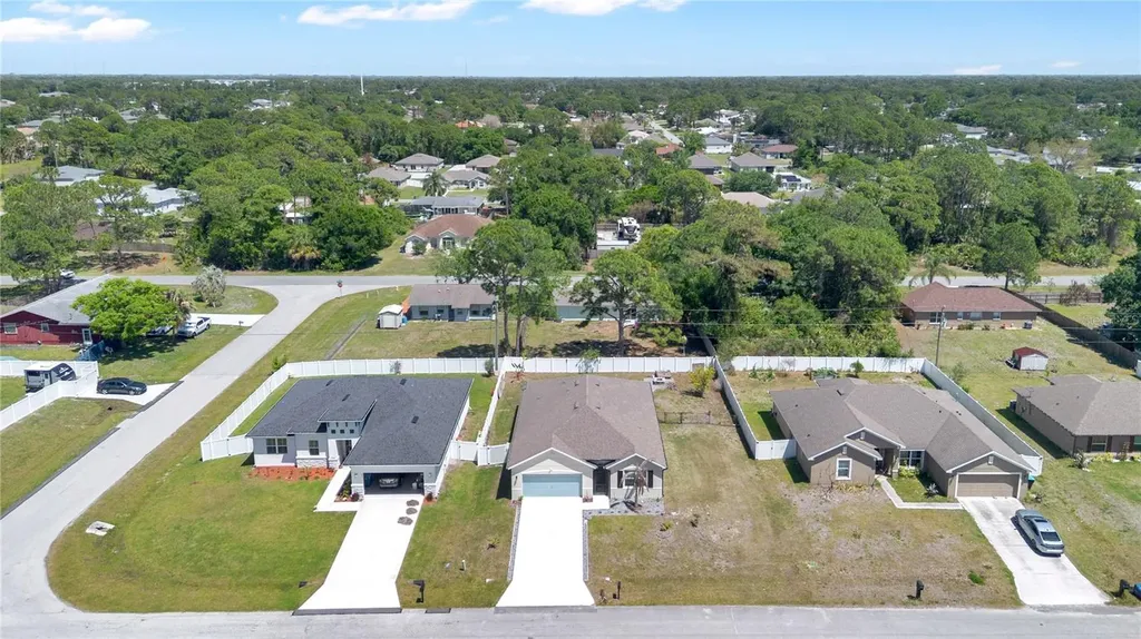 941 Century Avenue SE Palm Bay FL 32909