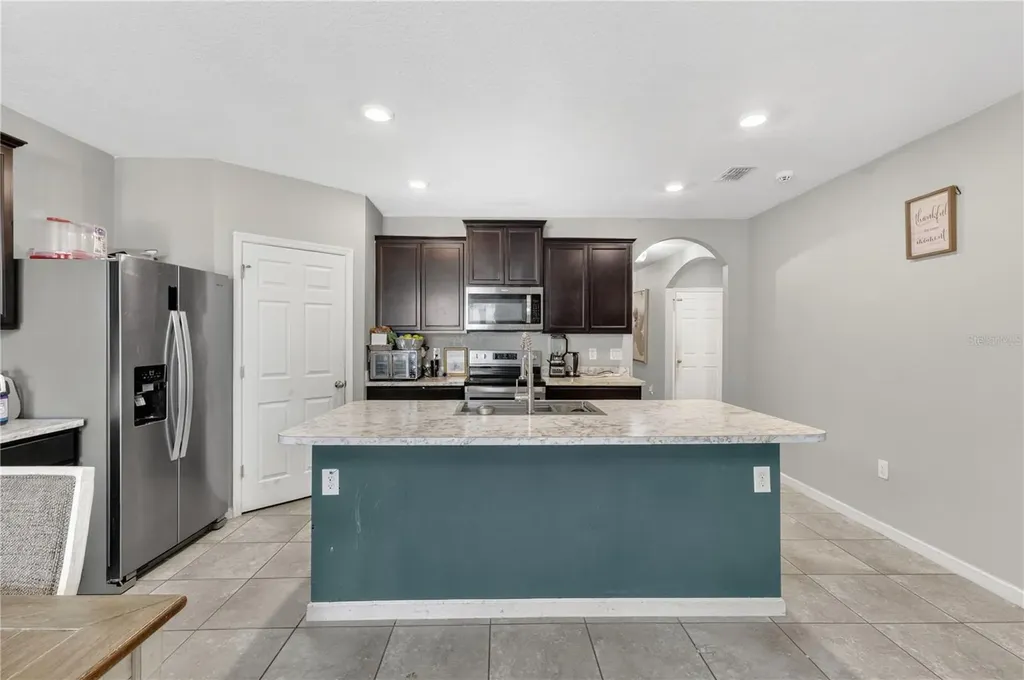 941 Century Avenue SE Palm Bay FL 32909
