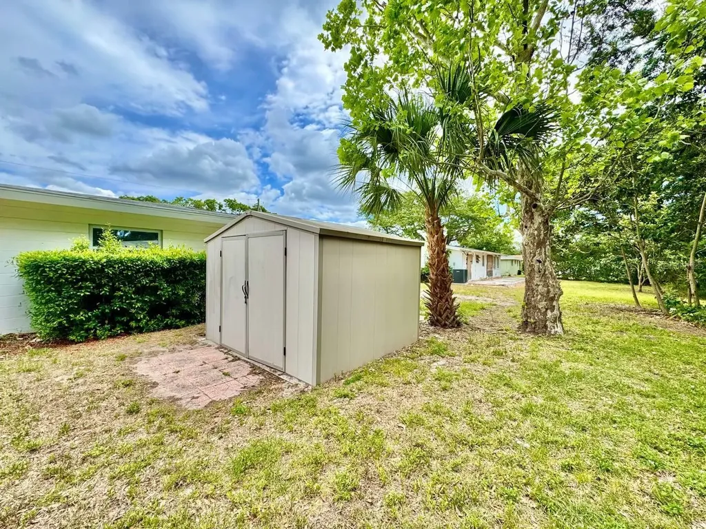 10932 104th Avenue Largo FL 33778