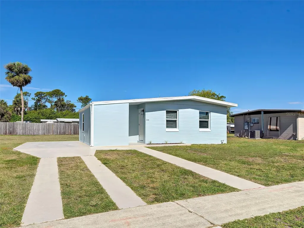 2345 Ednor Street Port Charlotte FL 33952