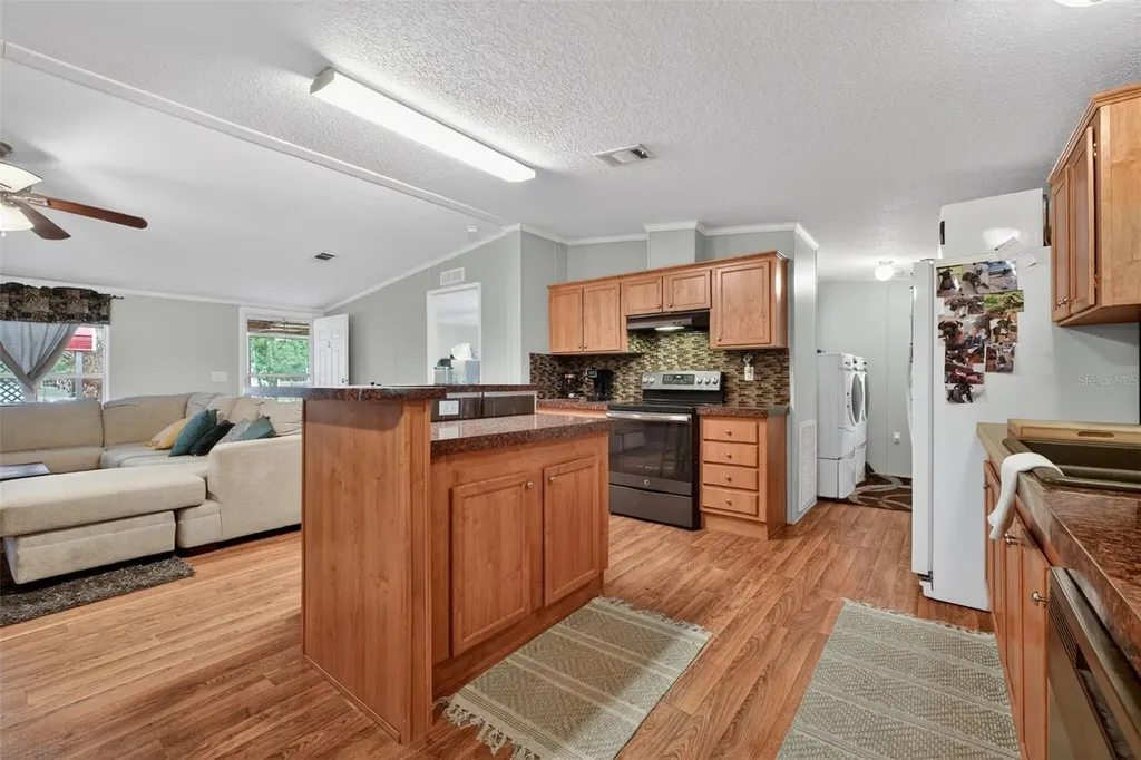 163 West Street Oak Hill FL 32759