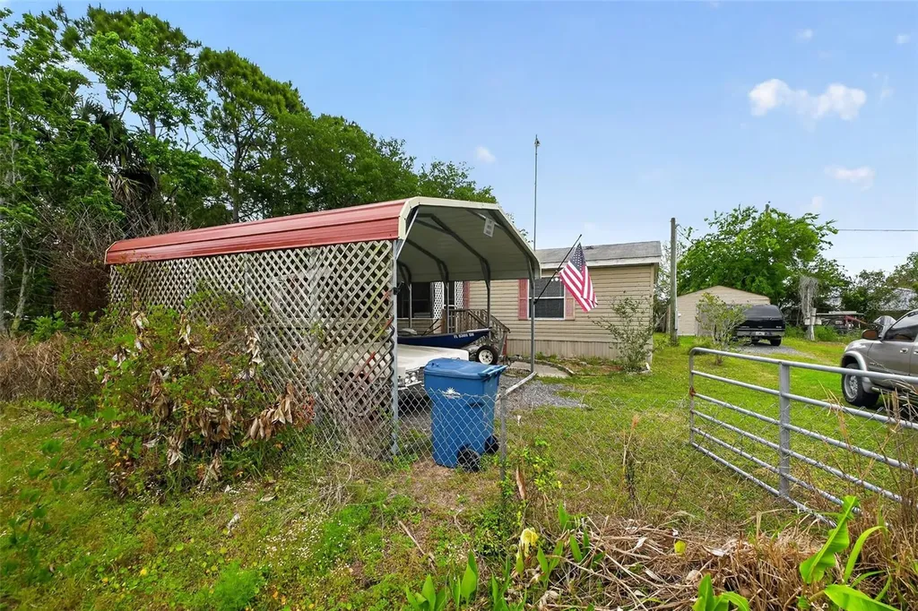 163 West Street Oak Hill FL 32759