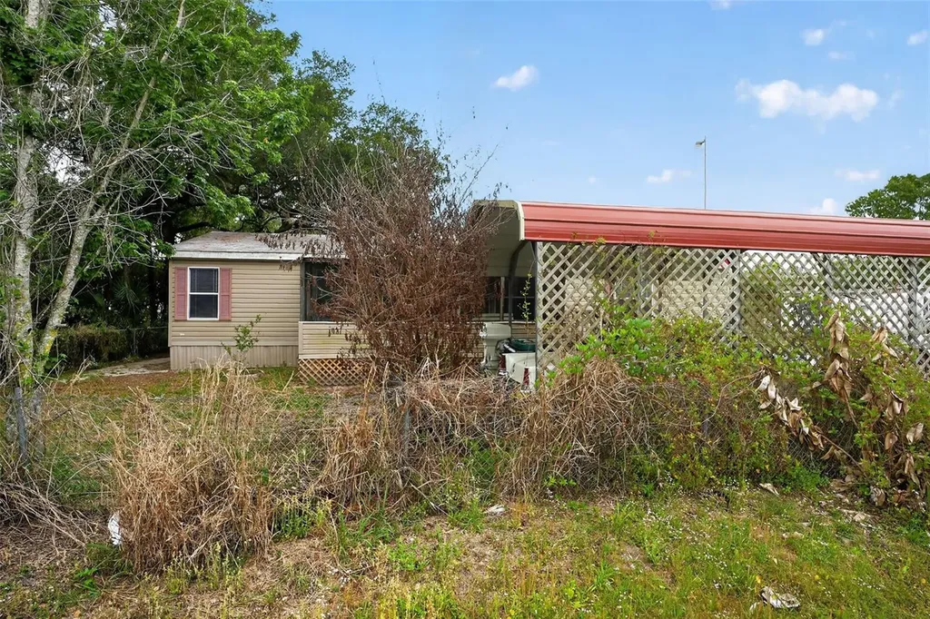 163 West Street Oak Hill FL 32759