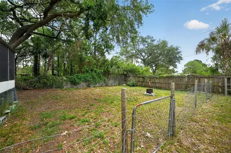 163 West Street Oak Hill FL 32759