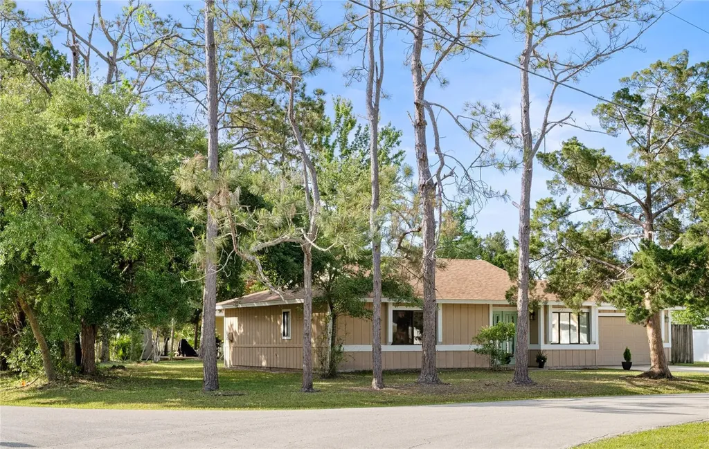 8 Lladd Court Palm Coast FL 32164