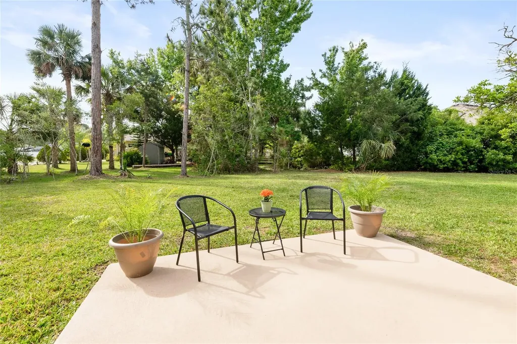 8 Lladd Court Palm Coast FL 32164