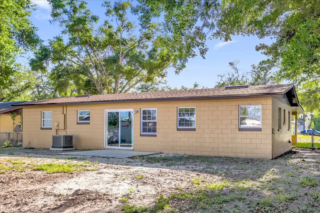 313 Salina Drive Altamonte Springs FL 32701