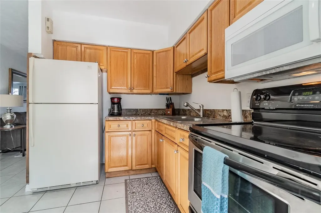 607 Betmor Lane Palm Harbor FL 34683