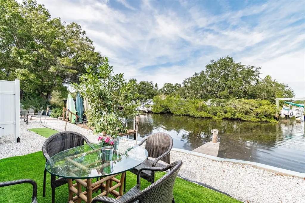 607 Betmor Lane Palm Harbor FL 34683
