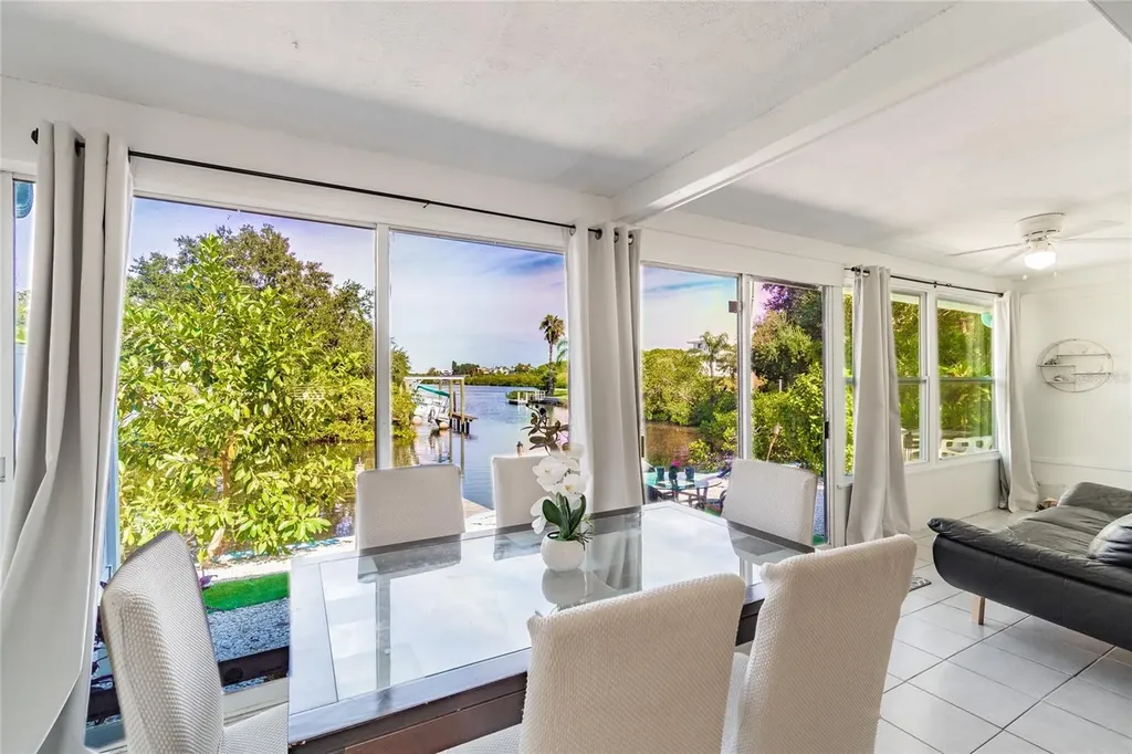 607 Betmor Lane Palm Harbor FL 34683