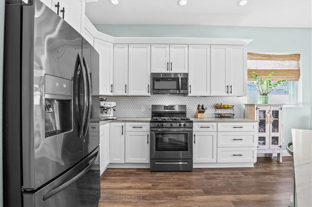 460 Denise Street Tarpon Springs FL 34689