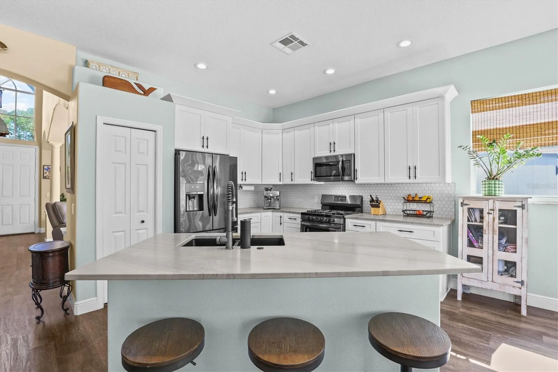 460 Denise Street Tarpon Springs FL 34689