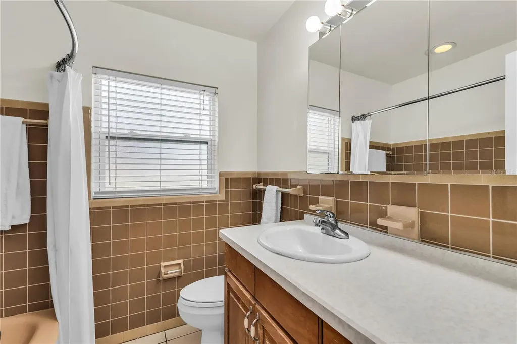 2231 Homewood Drive Belle Isle FL 32809