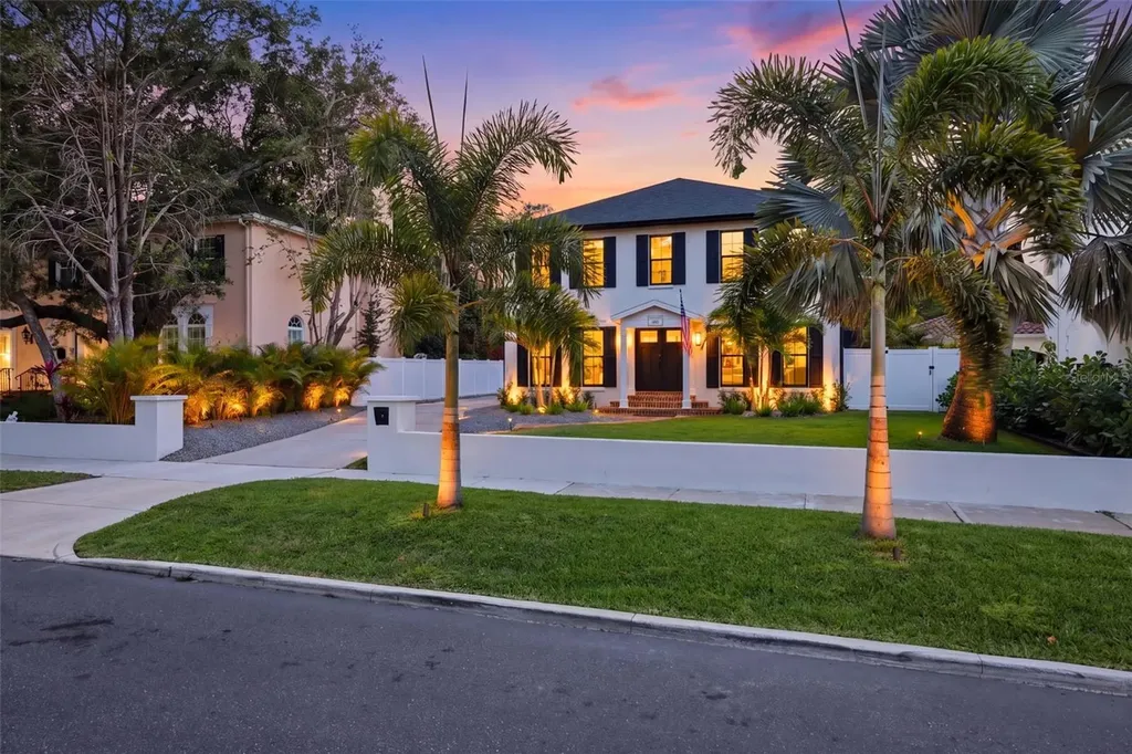417 S Paloma Place Tampa FL 33609