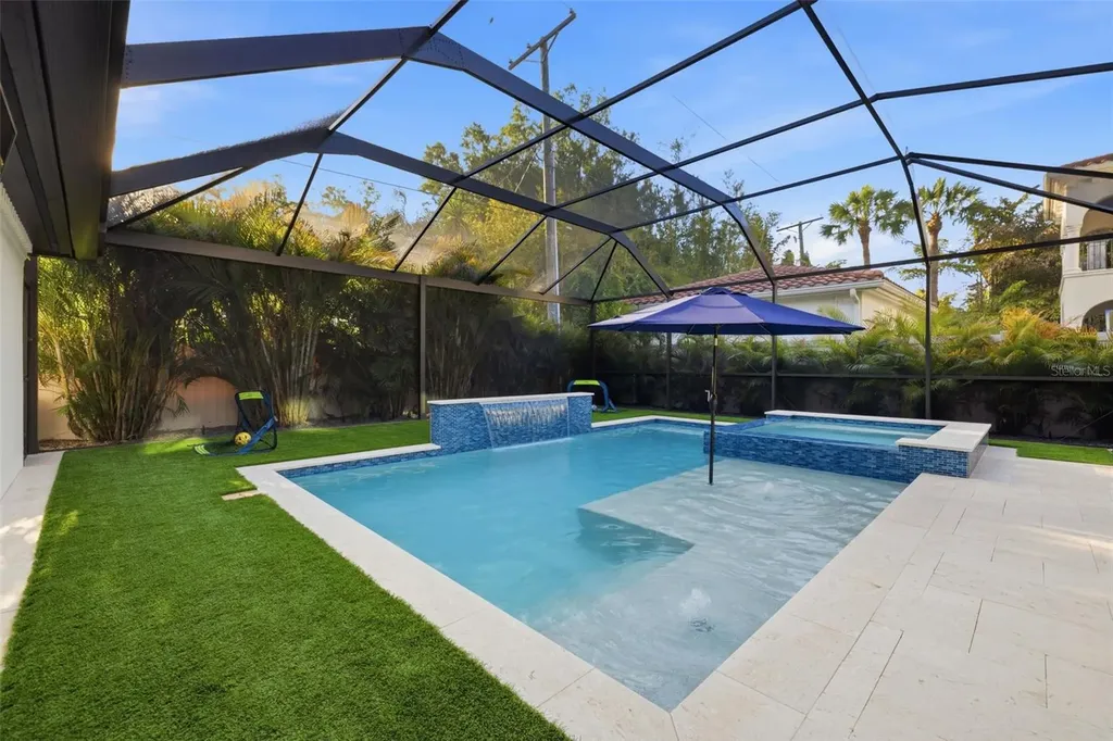 417 S Paloma Place Tampa FL 33609