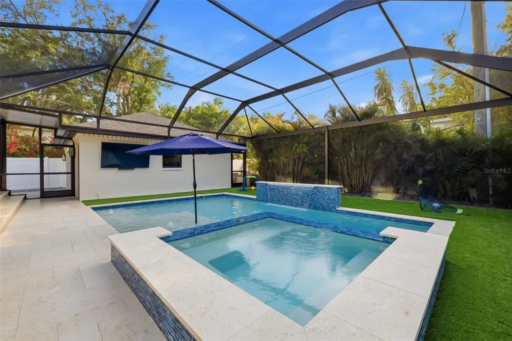 417 S Paloma Place Tampa FL 33609