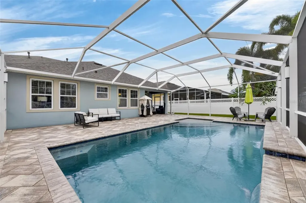 513 Manns Harbor Drive Apollo Beach FL 33572