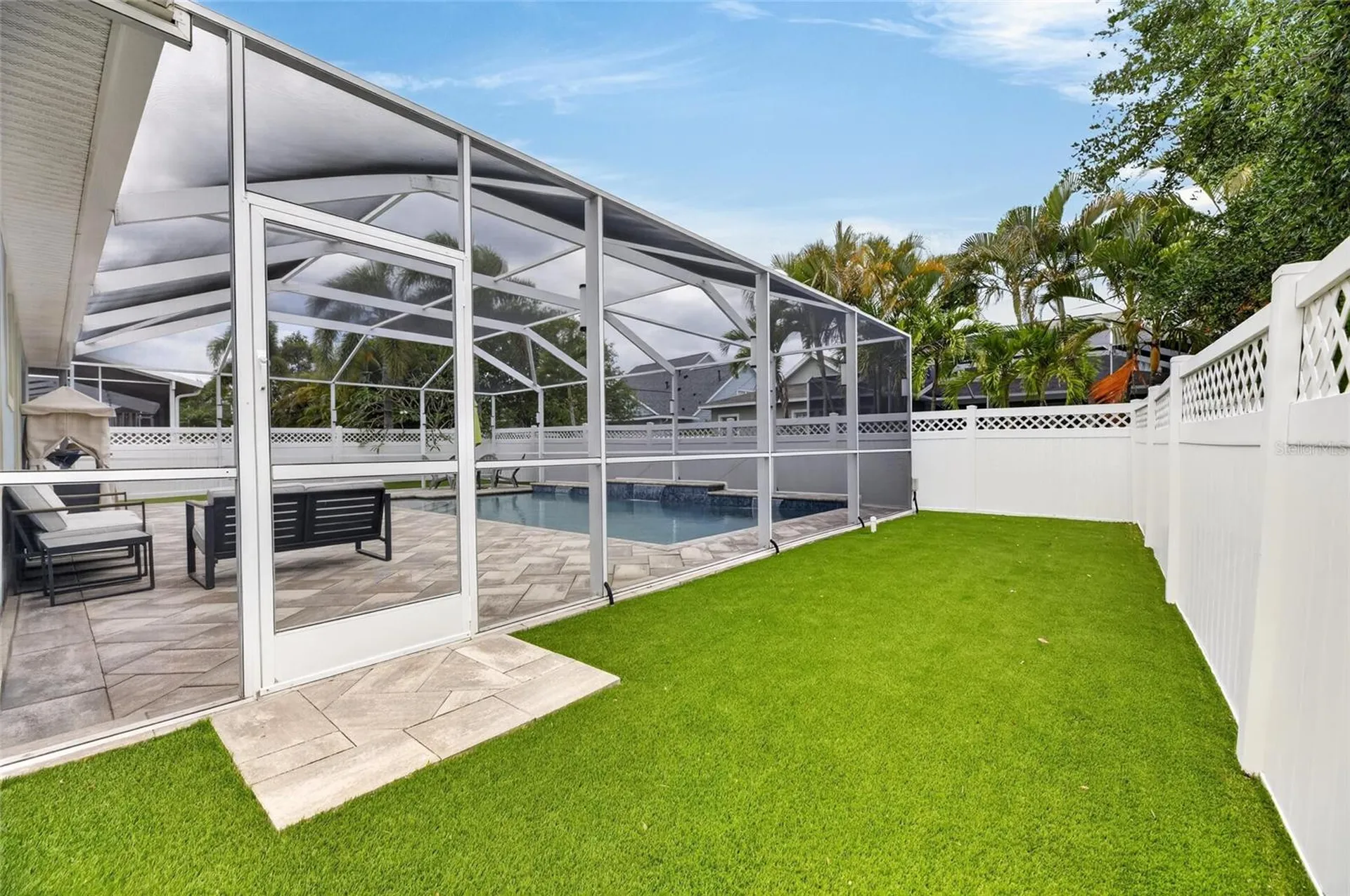 513 Manns Harbor Drive Apollo Beach FL 33572