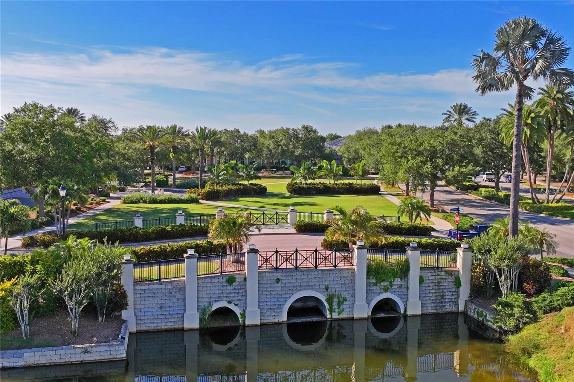 513 Manns Harbor Drive Apollo Beach FL 33572