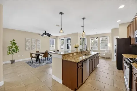 513 Manns Harbor Drive Apollo Beach FL 33572
