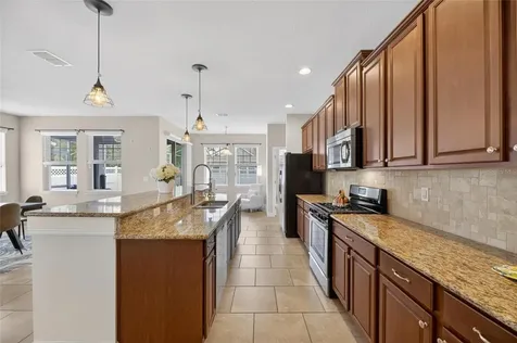 513 Manns Harbor Drive Apollo Beach FL 33572